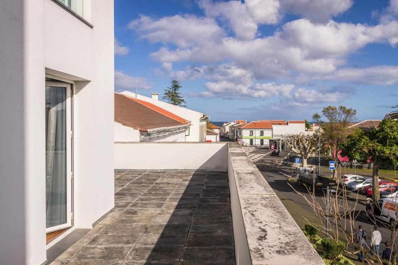 Downtown Praia Da Vitoria Al מראה חיצוני תמונה